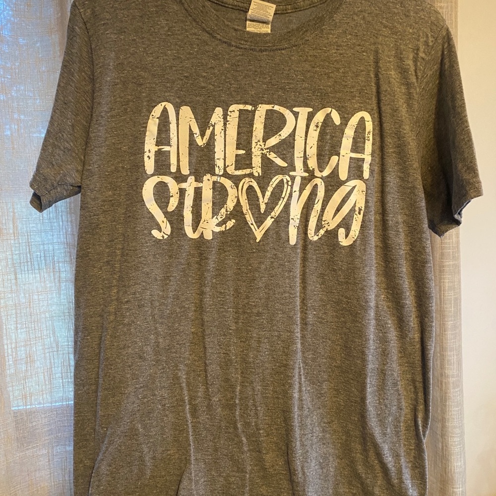 Womens Gildan T-Shirt